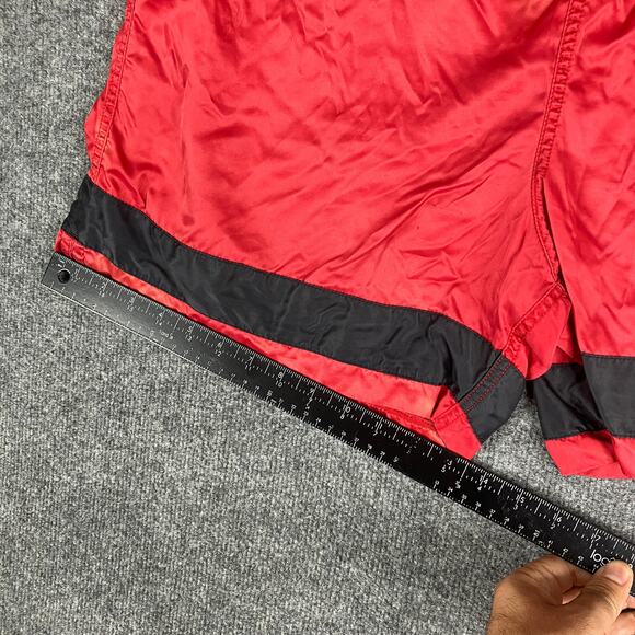 Nike Colorblock Shorts Mens Size XL Red Black White Retro Drawstring Lined - Picture 3 of 12